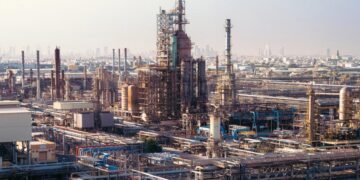 Иран атаковал НПЗ в Бахрейне: ее владелец Bapco Energies объявил форс-мажор