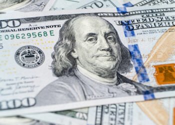 Курс гривни к доллару на 11 марта обновил исторический максимум