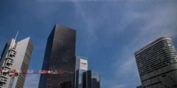 TotalEnergies приостановила добычу нефти на Ближнем Востоке: потеряно 15% производства