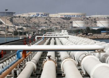 США нанесли удар по острову Харг. Через него идет 90% иранского экспорта нефти