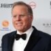 Гендиректор Warner Bros. может получить $700 млн после продажи студии Paramount