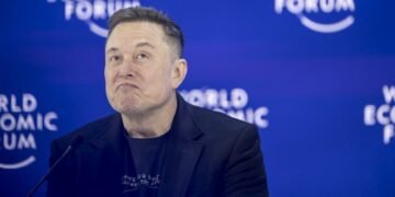 Суд признал, что Маск вводил в заблуждение инвесторов Twitter перед выкупом в 2022 году