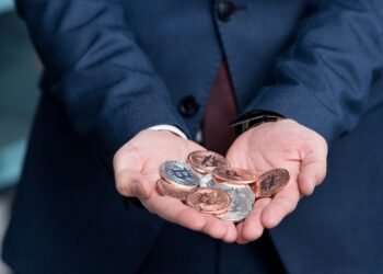 «Не можем прятать голову в песок». Гетманцев анонсировал на апрель закон о криптовалюте