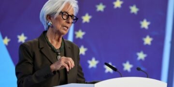 ЕЦБ считает, что задержание инкассаторов Ощадбанка в Венгрии может подорвать доверие к евро