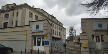 Укрпошта со второй попытки продала свой бывший сортировочный центр во Львове