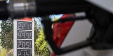 В Германии вслед за Австрией хотят разрешить повышение цены на топливо только раз в день