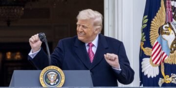 Трамп заявил, что хотел бы «забрать нефть» у Ирана