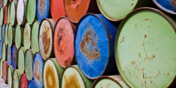 Укрзалізниця продает 212 тонн отработанных масел за 4,48 млн: объявлено пять аукционов