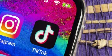Битва за 5 минут внимания: TikTok хочет подвинуть Netflix и Disney с рынка на $14 млрд