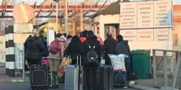 Украинцам опасно находиться в Венгрии: срочное заявление МИД