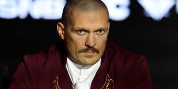 Усик намерен баллотироваться в президенты Украины