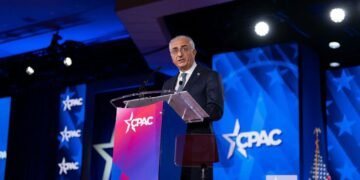 Принц Ирана в изгнании призвал США отказаться от переговоров с Тегераном