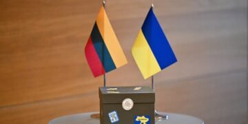 Литва выделит грант в размере 600 тыс. евро на строительство паркового моста на Оболони в Киеве