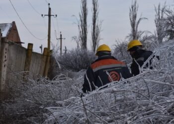 Более 14,8 тыс. работников объектов критической инфраструктуры получат по 20 тыс. грн в качестве доплаты за восстановительные работы в феврале