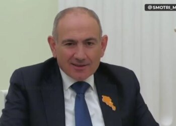 Пашинян прилетел к Путину и знатно потроллил «вопросом демократии». ВИДЕО