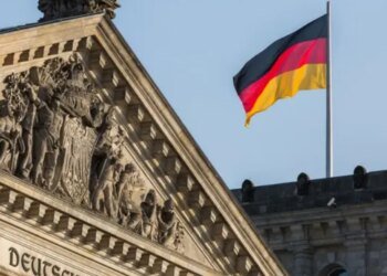 В Германии заговорили об ограничении на выезд мужчин — что происходит