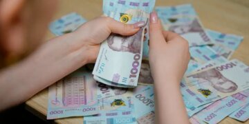 Некоторые выплаты рискуют просто исчезнуть: почему и какие виды помощи могут отменить