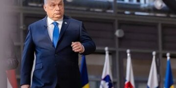 Орбан назвал себя с мышкой Путина: стенограмма телефонного разговора