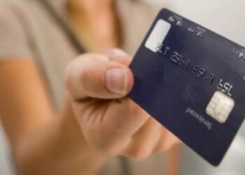 Блокировка карт в банке: Пенсионный фонд назвал причины и способы избежать этого