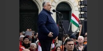 «Готов сидеть в заднем ряду», — Орбан признал сокрушительное фиаско на выборах