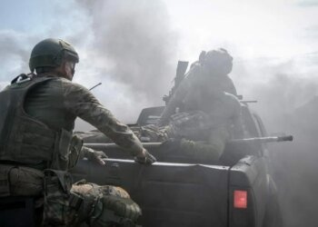 Ожесточенные бои продолжаются: россияне штурмуют позиции ВСУ на нескольких направлениях