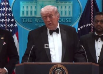 В Трампа стреляли: секунды между жизнью и смертью в отеле Hilton. ВИДЕО