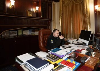 «Список п*сов-2026»: у Буданова на столе заметили красный блокнот с надписью. ФОТО