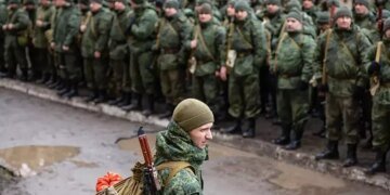 В России студентов вербуют в безпилотные войска на фоне больших потерь в Украине