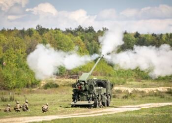 Украина вышла на седьмое место в мире по объему военных расходов