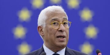 ЕС окончательно одобрил кредит Украине в 90 млрд евро и 20-й пакет санкций против России