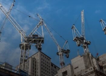 Кабмин заявил о запуске дерегуляции строительства: разрешительные процедуры упростят