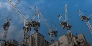 Кабмин заявил о запуске дерегуляции строительства: разрешительные процедуры упростят