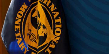 МВФ ухудшил прогноз глобального роста из-за войны с Ираном