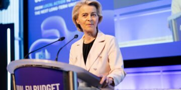 Еврокомиссия подала Совету ЕС предложение о выделении Украине 45 млрд евро