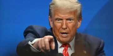 План провалился: Трамп хотел вооружить иранцев, чтобы спровоцировать новое восстание