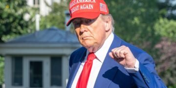 Трамп пообещал открыть Ормузский пролив и назвал условие «успешной сделки» с Ираном