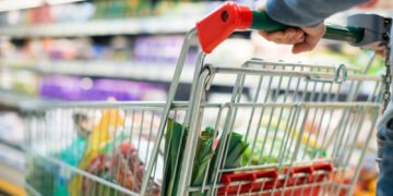 Крупнейшая в России сеть магазинов получила ущерб впервые с начала 2000-х