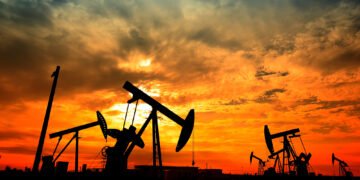 Кувейт объявил нефтяной форс-мажор из-за блокирования Ормузского пролива