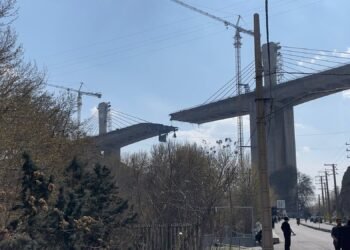 После угроз Трампа «вернуть Иран в каменный век» возле Тегерана разрушили самый высокий мост
