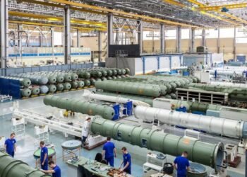 Украина расширила санкции против российского ВПК: в двух списках – 42 компании и 33 человека