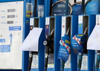 Пять стран ЕС предложили налог на сверхприбыли нефтегазовых компаний, как в 2022-м