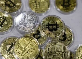 Биткоин подскочил выше $70 000 впервые с марта