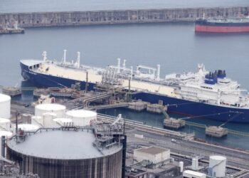России не хватает флота для поставок LNG в Азию, основной рынок – Европа: исследование