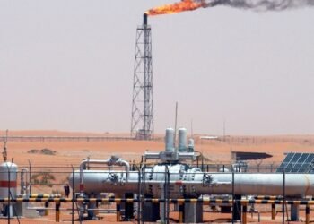 Bloomberg: Дрон атаковал ключевой саудовский нефтепровод, который позволял обходить Ормуз
