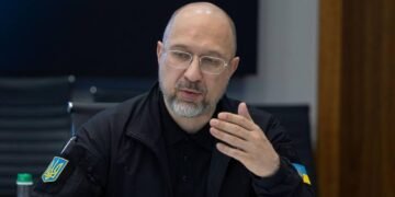 Шмыгаль: Украина создает сеть «энергетических сот»