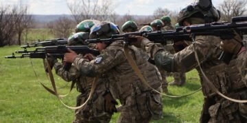 «Выйдем на публику через пару недель». Свириденко – о повышении зарплаты военным