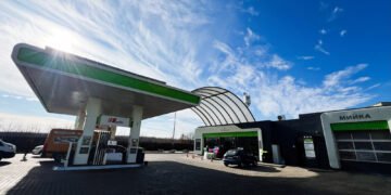 «Один день ничего не решает». Снизят ли АЗС цены после разблокирования Ормузского пролива?