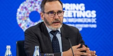 МВФ: мир оказался перед угрозой третьей за 17 лет рецессии