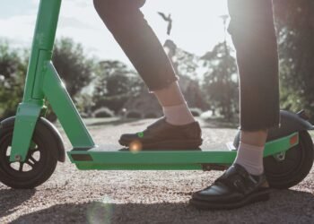 Bolt запустил новую функцию для самокатов: будет оценивать, как ездят пользователи