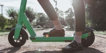 Bolt запустил новую функцию для самокатов: будет оценивать, как ездят пользователи